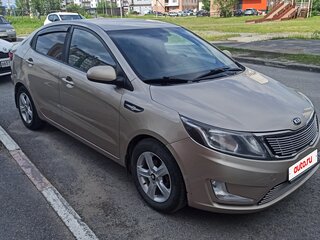 2014 Kia Rio 6-speed III, бежевый, 650000 рублей, вид 3