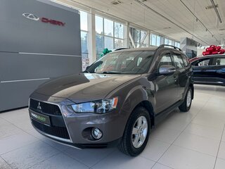 2012 Mitsubishi Outlander II Рестайлинг, коричневый, 1199000 рублей, вид 1