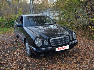 1997 Mercedes-Benz E-Класс 200 II (W210, S210), чёрный, 280000 рублей, вид 2
