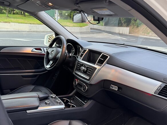 2013 Mercedes-Benz GL-Класс 500 II (X166), белый, 3450000 рублей - вид 24