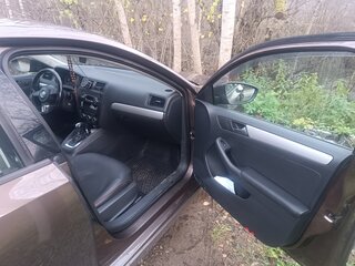 2012 Volkswagen Jetta VI, коричневый, 950000 рублей, вид 4
