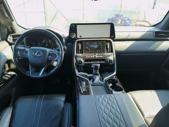2023 Lexus LX 600 IV, чёрный, 13719570 рублей - вид 6