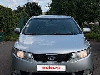 2010 Kia Cerato II, серебристый, 600000 рублей, вид 3