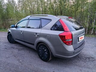 2012 Kia Ceed I Рестайлинг, серебристый, 600000 рублей, вид 3