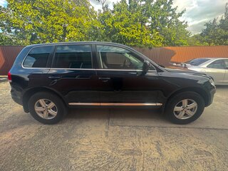 2004 Volkswagen Touareg I, чёрный, 1250000 рублей, вид 4