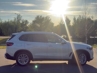 2021 BMW X5 25d IV (G05/G18), белый, 6850000 рублей, вид 5