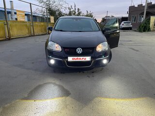 2010 Volkswagen Jetta V, чёрный, 690000 рублей, вид 3