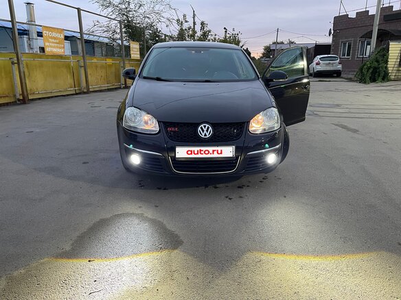 2010 Volkswagen Jetta V, чёрный, 690000 рублей - вид 2