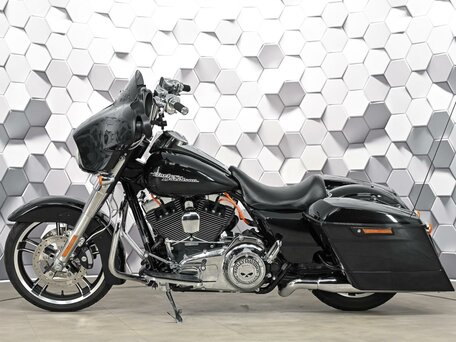 2014 Harley-Davidson Street Glide, чёрный, 1427000 рублей, вид 4