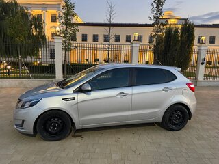 2014 Kia Rio III, серебристый, 1050000 рублей, вид 4