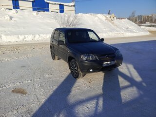 2020 Chevrolet Niva I Рестайлинг, серебристый, 790000 рублей, вид 4
