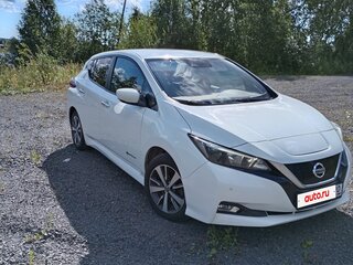 2018 Nissan Leaf II (ZE1), белый, 1850000 рублей, вид 4