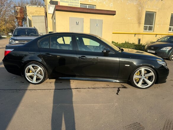 2005 BMW 5 серии 530d V (E60/E61), чёрный, 1700000 рублей - вид 6