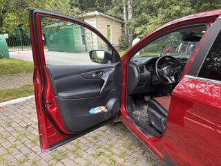2019 Nissan Qashqai II Рестайлинг, красный, 1900000 рублей, вид 3