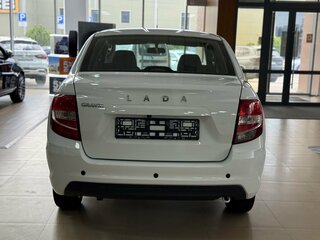 2026 Lada (ВАЗ) Granta I Рестайлинг, белый, 1218000 рублей, вид 4
