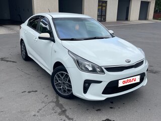 2018 Kia Rio IV, белый, 850000 рублей, вид 1