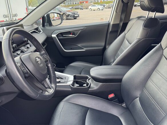 2021 Toyota RAV4 V (XA50), белый - вид 5