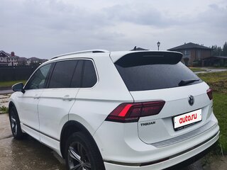 2018 Volkswagen Tiguan II, белый, 3399900 рублей, вид 2