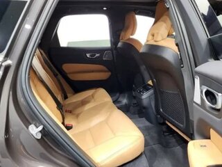 2024 Volvo XC60 II Рестайлинг, чёрный, 5250290 рублей, вид 5