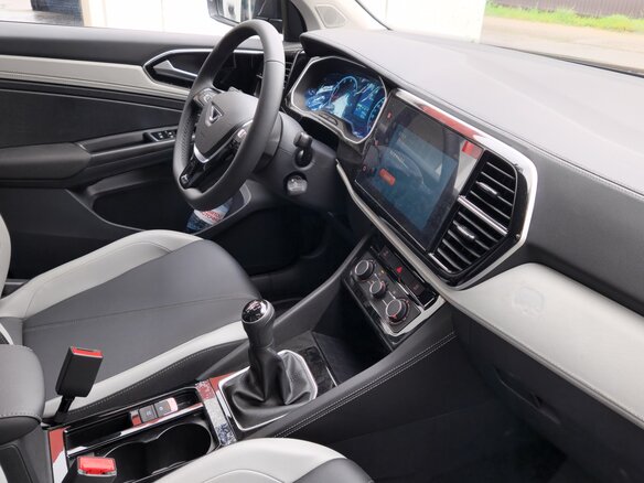 2026 Jetta VS5 I Рестайлинг 2, чёрный, 1990000 рублей - вид 5
