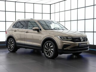 2021 Volkswagen Tiguan II Рестайлинг, коричневый, 2799000 рублей, вид 3