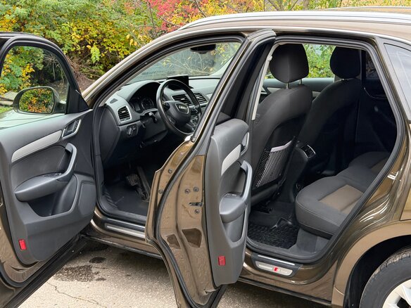 2014 Audi Q3 I (8U), коричневый, 2150000 рублей - вид 8