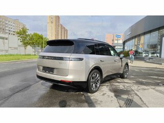 2025 Lynk & Co 900, серебристый, 7950000 рублей, вид 4