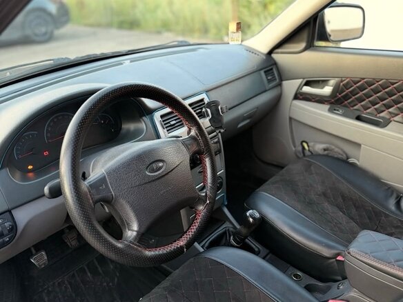 2011 Lada (ВАЗ) Priora I, чёрный, 200000 рублей - вид 7