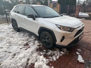 2021 Toyota RAV4 V (XA50), чёрный, 3850000 рублей, вид 2