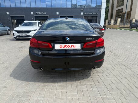 2019 BMW 5 серии 520d VII (G30/G31/G38), чёрный, 2790000 рублей, вид 4