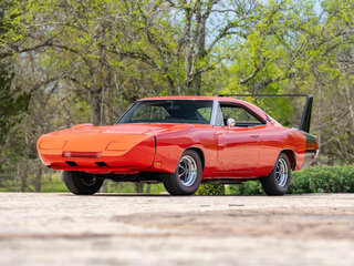 1969 Dodge Charger Daytona I, красный, 37000000 рублей, вид 3