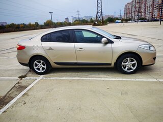 2012 Renault Fluence I, бежевый, 650000 рублей, вид 3