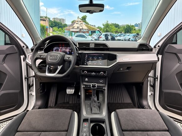 2023 Audi Q3 35 TFSI II (F3), белый, 2430000 рублей - вид 7