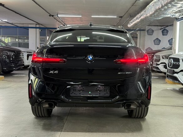 2025 BMW X4 20i II (G02) Рестайлинг, чёрный, 8550000 рублей - вид 4