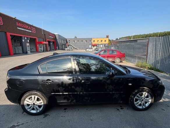 2007 Mazda 3 I (BK) Рестайлинг, чёрный, 320000 рублей - вид 3