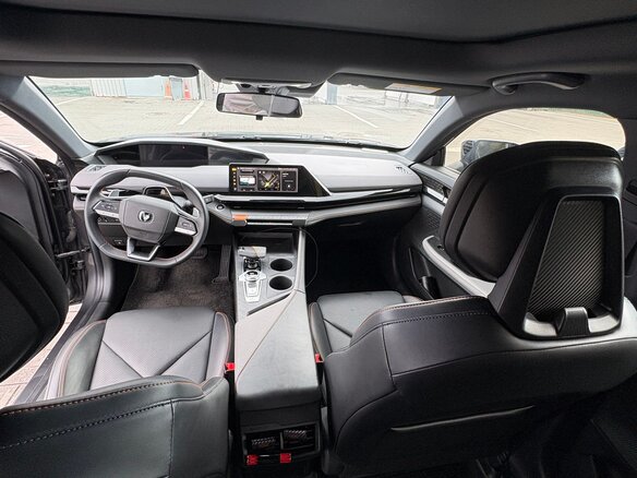 2023 Changan UNI-V I, серый, 2275000 рублей - вид 11