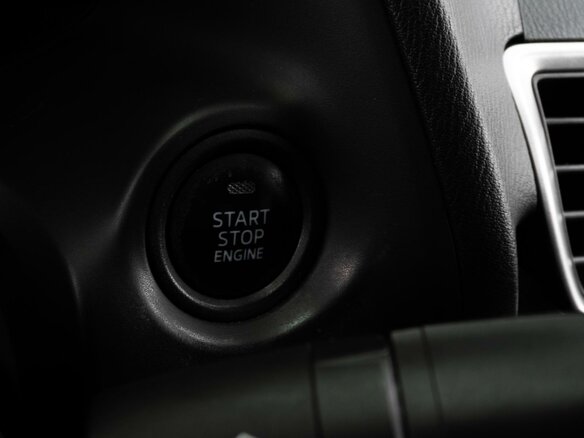 2013 Mazda 3 III (BM), белый - вид 14