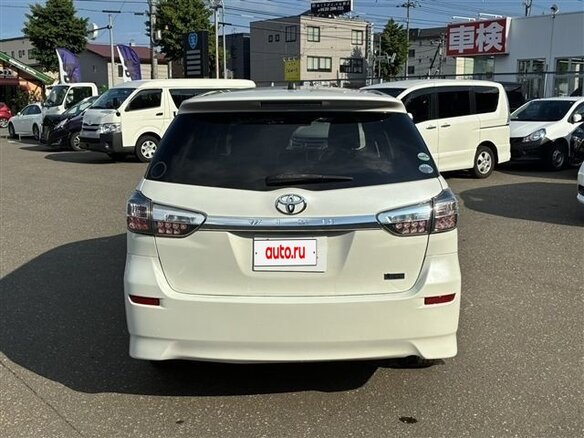 2017 Toyota Wish II Рестайлинг, белый, 1410016 рублей - вид 6