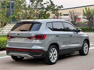 2023 Jetta VS5 I Рестайлинг, серый, 1560099 рублей, вид 4