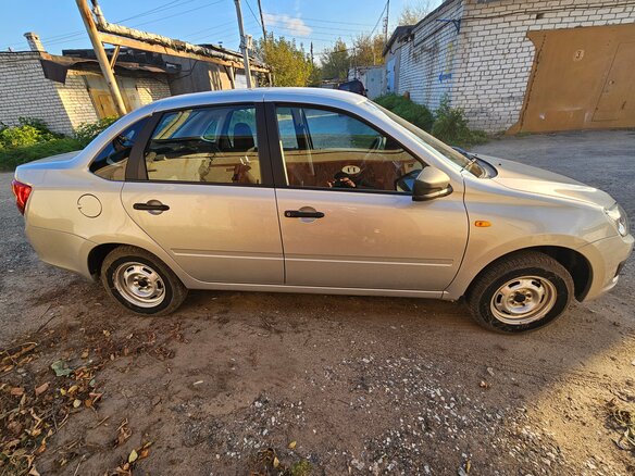 2016 Lada (ВАЗ) Granta I, серебристый, 530000 рублей - вид 7