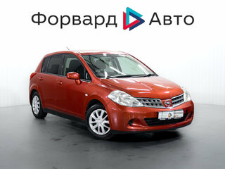 Nissan Tiida I