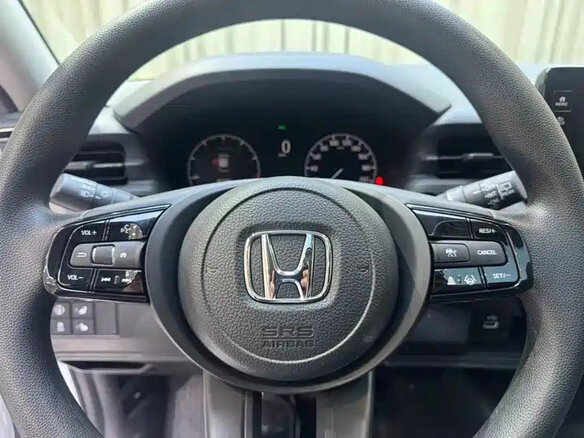 2023 Honda Vezel II, белый, 1442000 рублей - вид 9