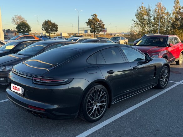 2020 Porsche Panamera 4 II, серый, 7150000 рублей - вид 1