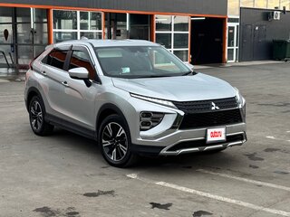 2023 Mitsubishi Eclipse Cross I Рестайлинг, серебристый, 2325000 рублей, вид 1