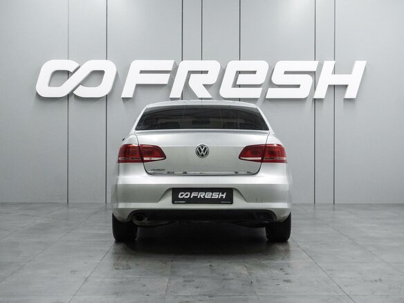2012 Volkswagen Passat B7, серебристый, 899000 рублей - вид 3