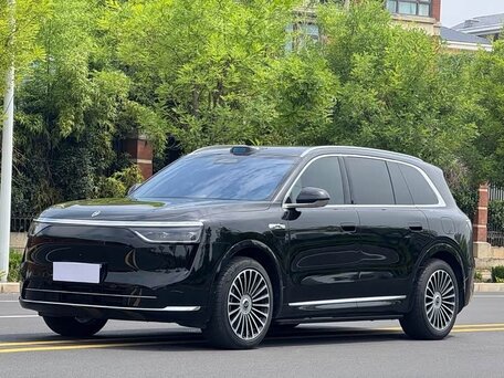 2025 Aito M8 53.4 kWh, чёрный, 7609331 рублей, вид 1