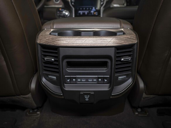 2026 Ram 1500 Crew Cab V Рестайлинг, синий, 9590000 рублей - вид 29