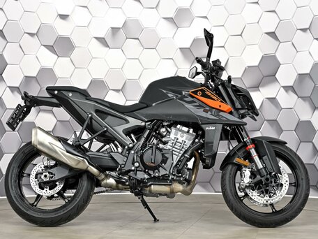 2024 KTM 990 Duke, серый, 1299000 рублей, вид 3
