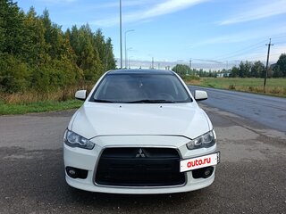 2013 Mitsubishi Lancer X Рестайлинг, белый, 590000 рублей, вид 3