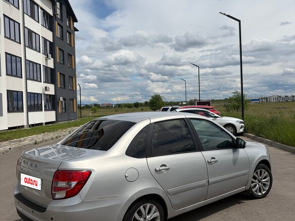 2018 Lada (ВАЗ) Granta I Рестайлинг, серебристый, 545000 рублей - вид 3